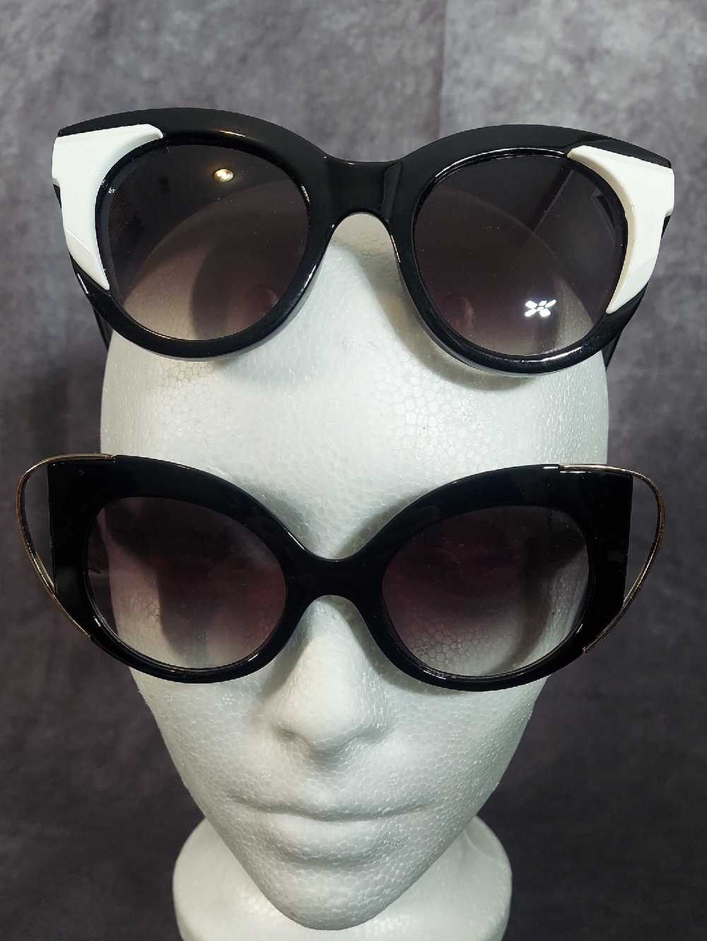Chunky Cat Eye Sunglasses Set 2 Pair Black White Border Gold Loop Accent Retro - Picture 2 of 7
